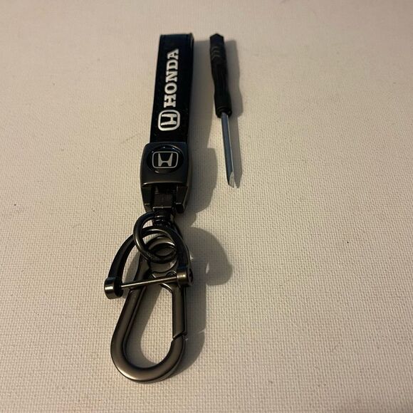 Honda Logo Key Fob Keychain in Black Leather NWT - Picture 2 of 4